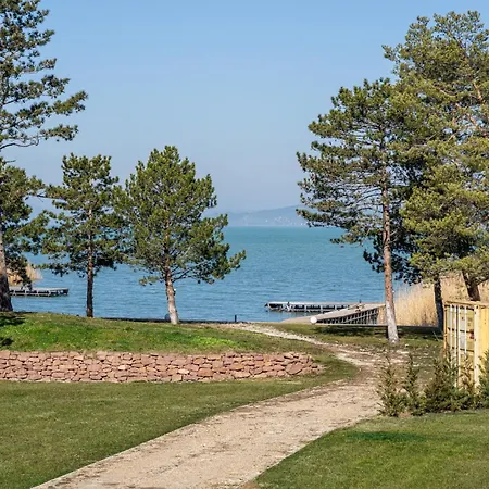 Aparthotel Balaton Flow *