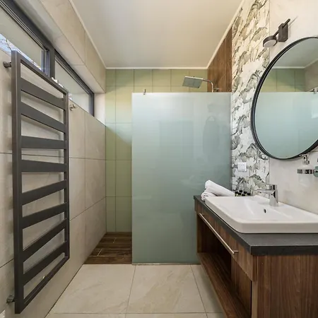 Balaton Flow Aparthotel *